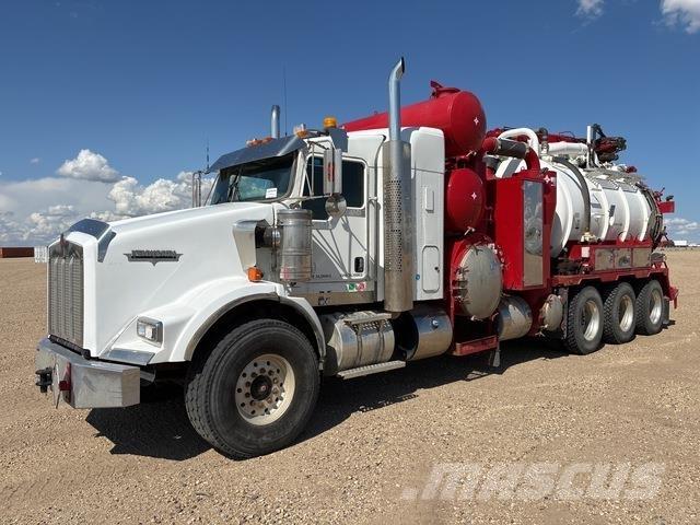 Kenworth T800 Bandgrävare
