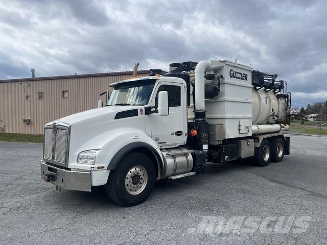 Kenworth T880 Bandgrävare