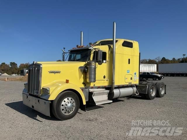 Kenworth W900L Dragbilar