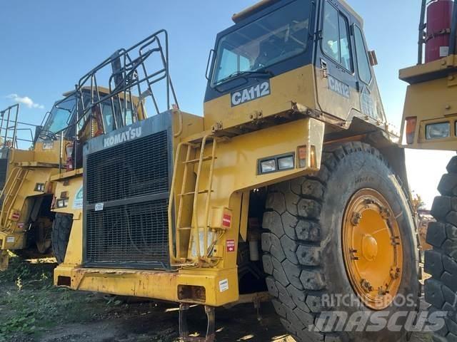 Komatsu 330M Midjestyrd dumper