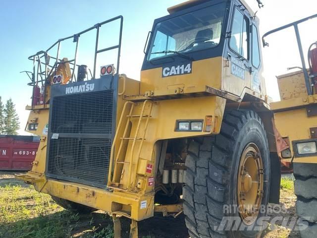 Komatsu 330M Midjestyrd dumper