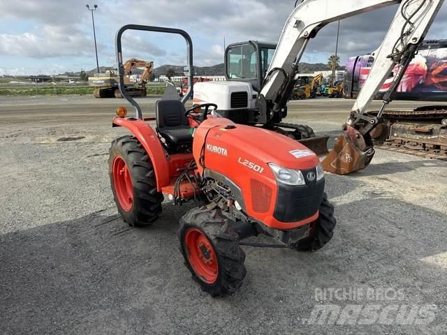 Kubota L2501D Kompakttraktorer