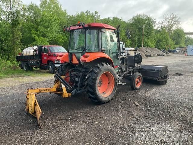Kubota M5040 Inomhus sopmaskiner