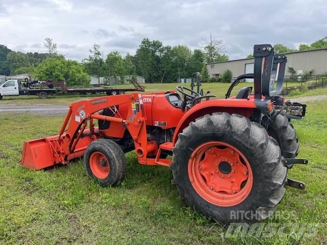 Kubota MX4700F Kompakttraktorer