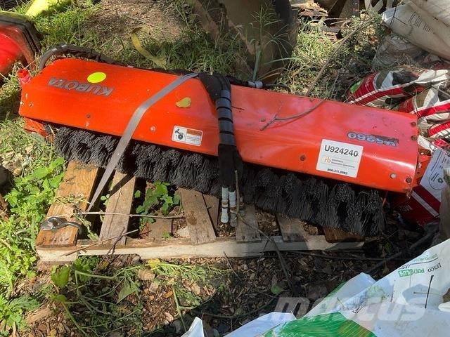 Kubota V5260 Borstar & borstskopor