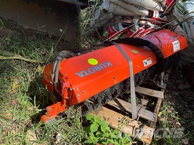Kubota V5260 Borstar & borstskopor