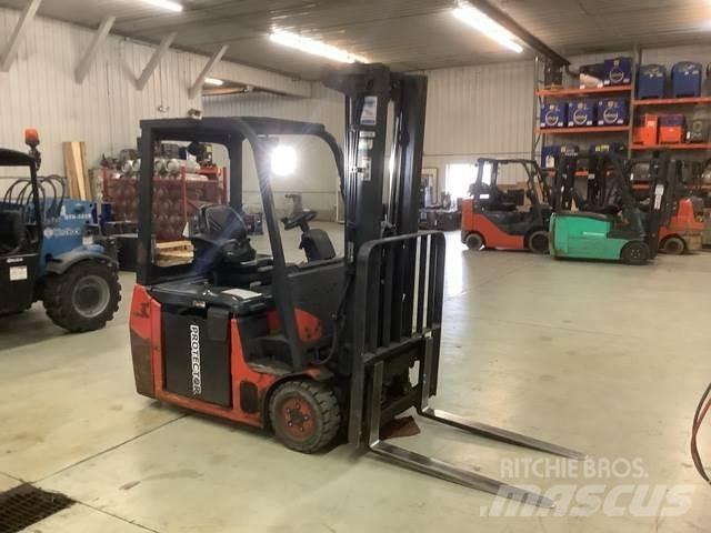 Linde E18 Elmotviktstruckar
