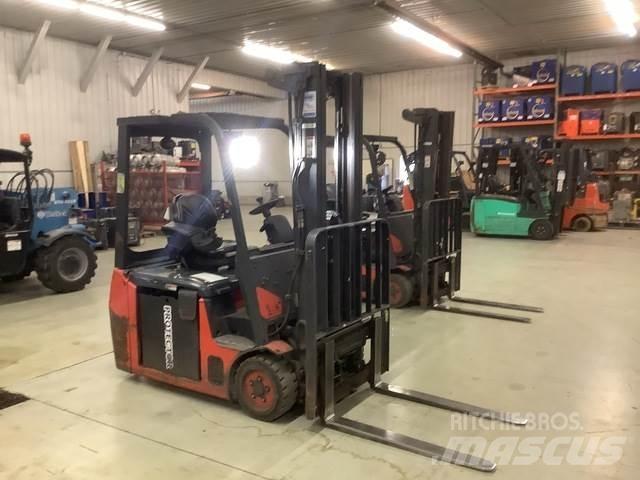 Linde E18 Elmotviktstruckar