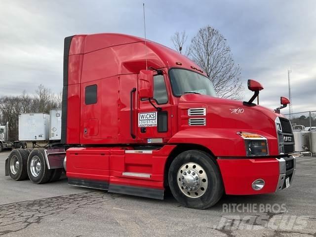 Mack AN64T Dragbilar