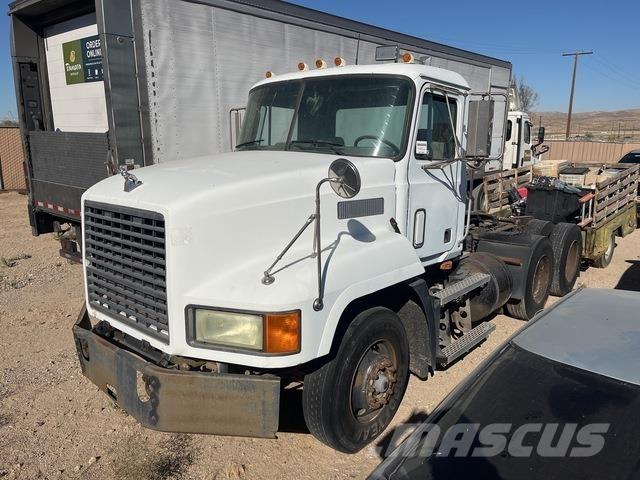 Mack CH613 Dragbilar