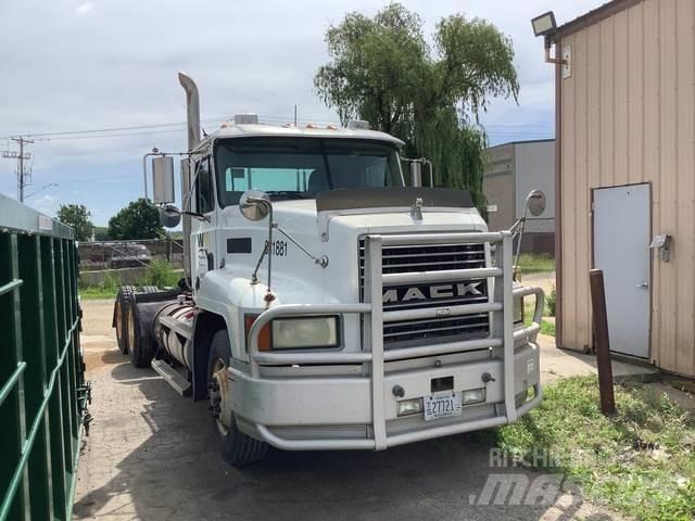 Mack CH613 Dragbilar