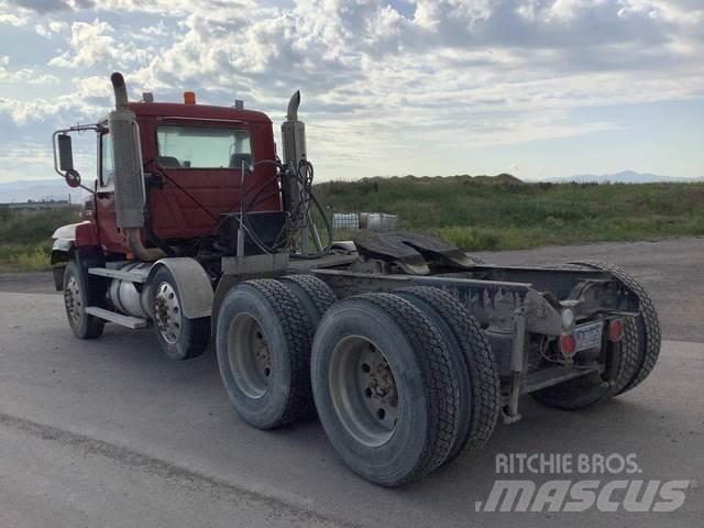 Mack CL733 Dragbilar