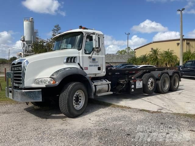Mack CT713 Liftdumperbilar