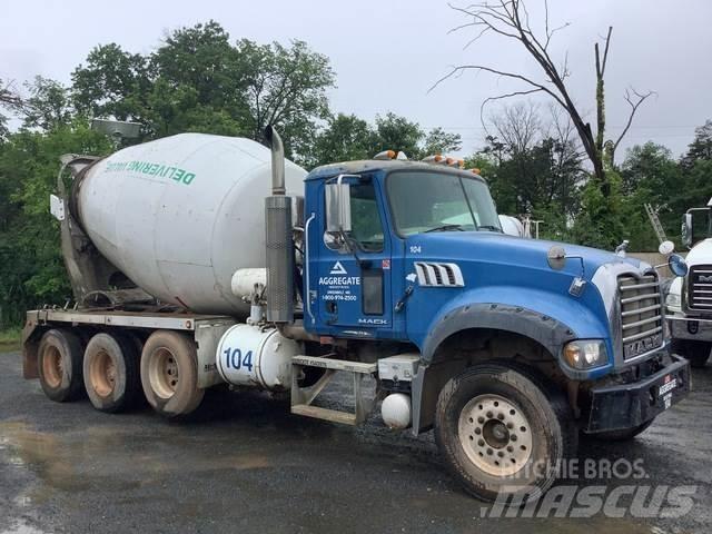 Mack CTP713 Övriga bilar