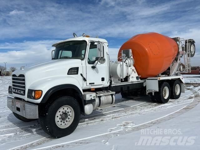 Mack CV513 Övriga bilar