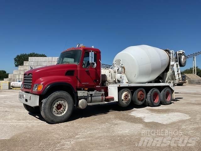 Mack CV513 Övriga bilar