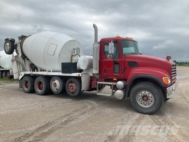 Mack CV513 Övriga bilar