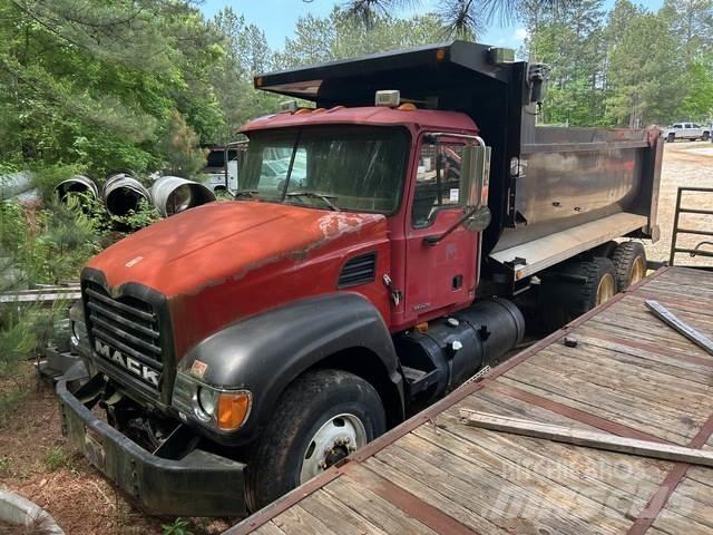 Mack CV700 Tippbilar