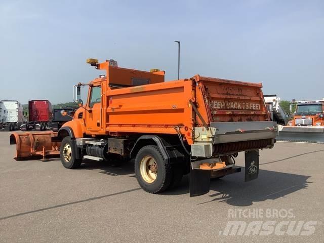 Mack CV700 Snöblad och plogar