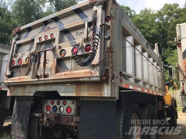 Mack CV700 Snöblad och plogar