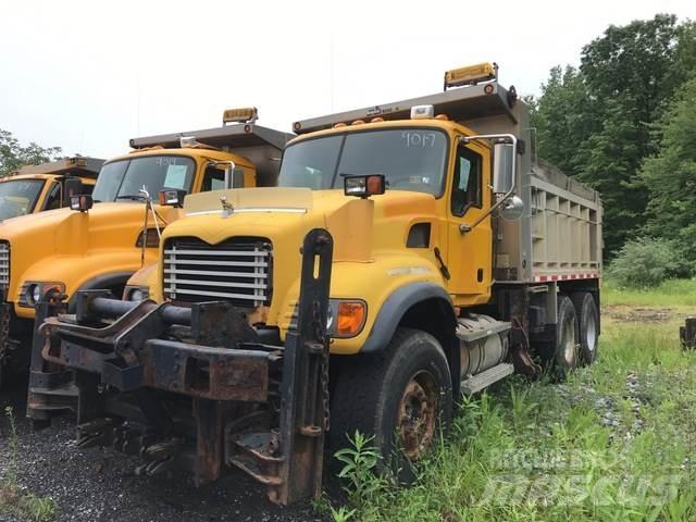Mack CV700 Tippbilar