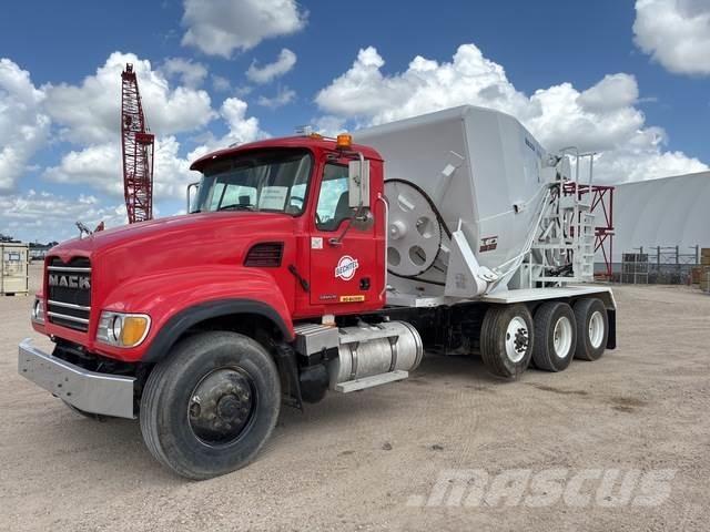 Mack CV700 Övriga bilar