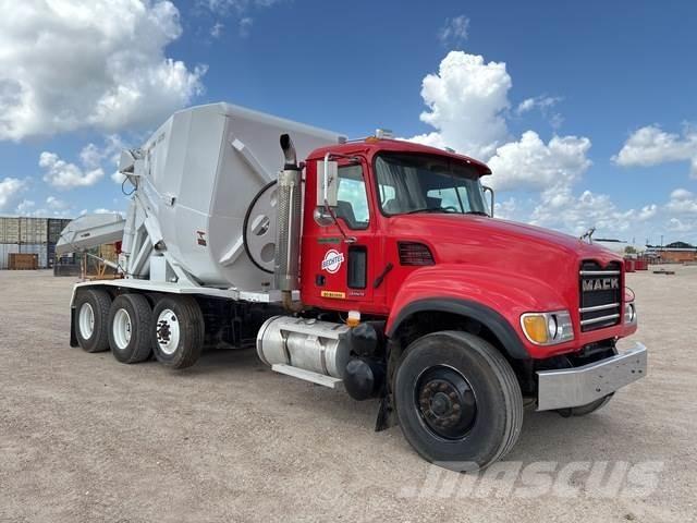 Mack CV700 Övriga bilar