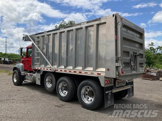 Mack CV713 Tippbilar