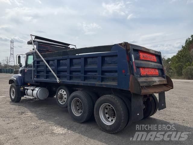 Mack CV713 Tippbilar
