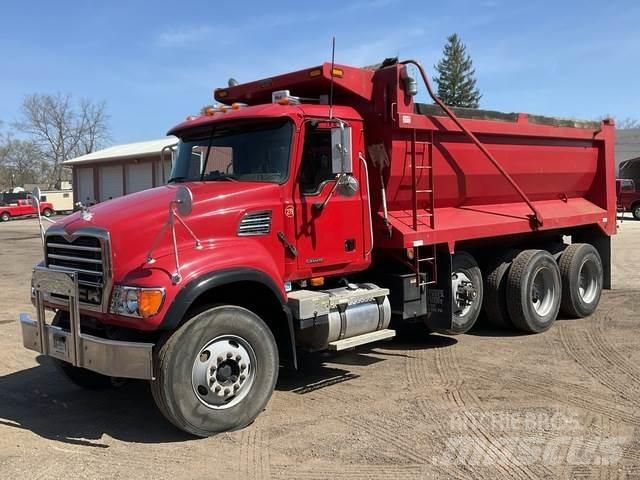 Mack CV713 Tippbilar