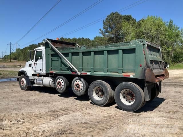 Mack CV713 Tippbilar