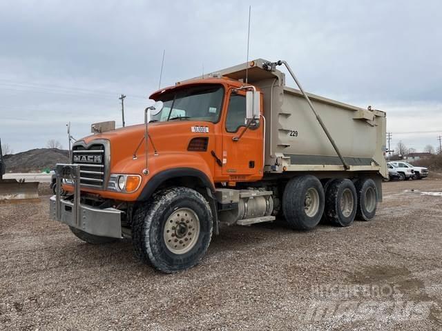 Mack CV713 Tippbilar