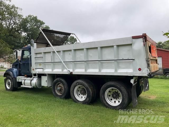 Mack CV713 Tippbilar