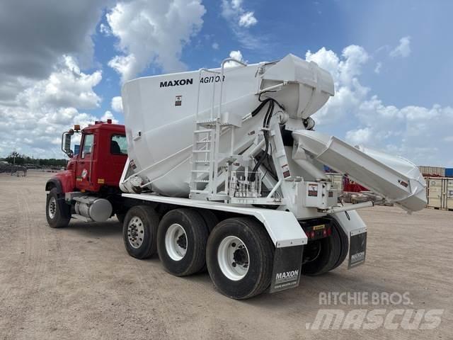 Mack CV713 Övriga bilar