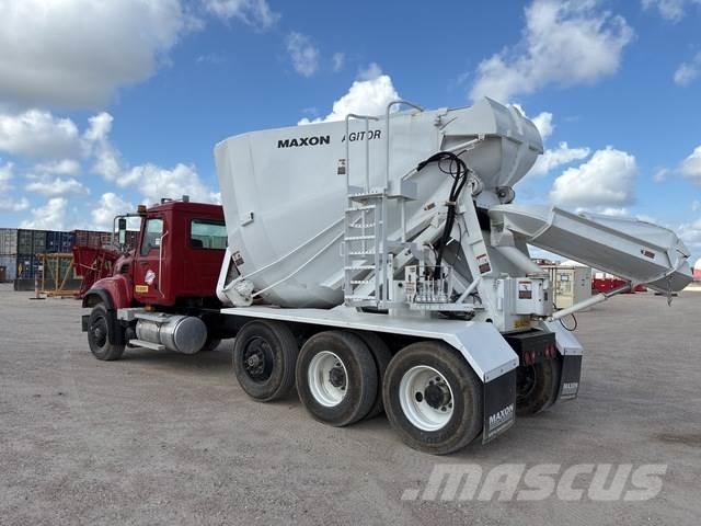 Mack CV713 Övriga bilar