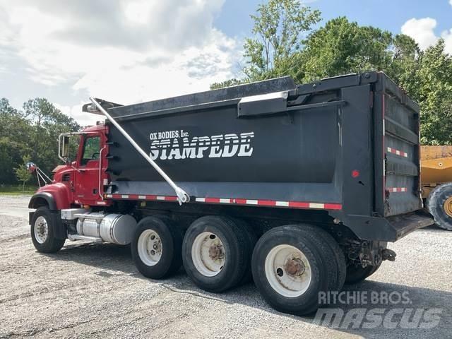Mack CV713 Tippbilar
