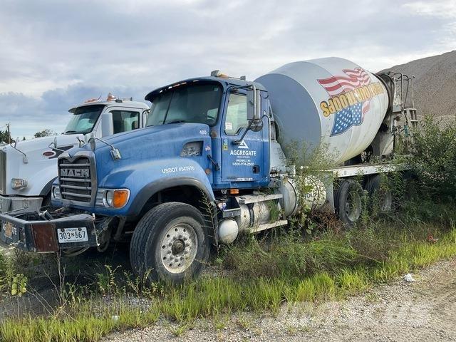 Mack CV713 Övriga bilar