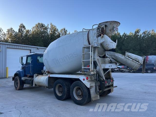 Mack CV713 Övriga bilar