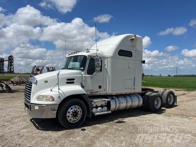 Mack CXU600 Dragbilar