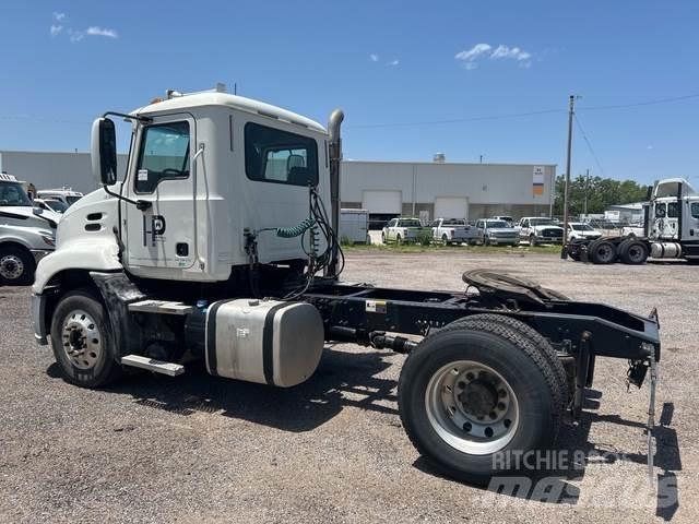 Mack CXU612 Dragbilar