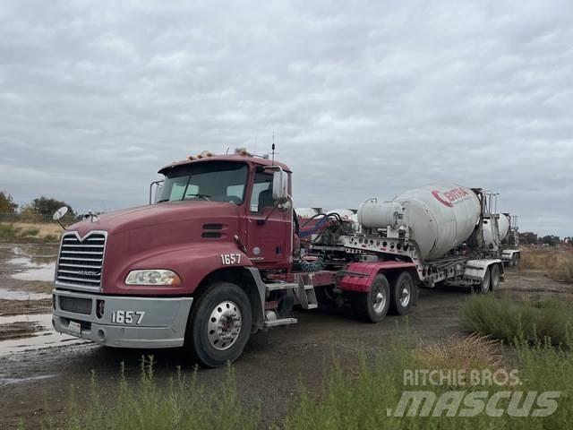Mack CXU613 Dragbilar