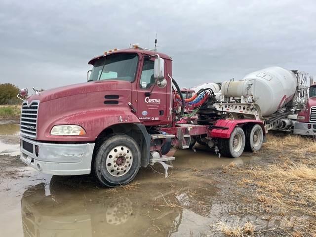 Mack CXU613 Dragbilar
