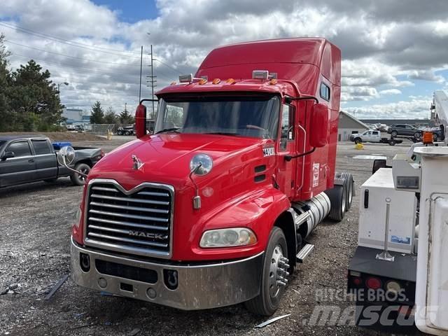 Mack CXU613 Dragbilar