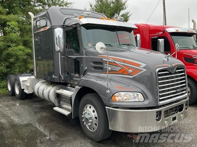 Mack CXU613 Dragbilar