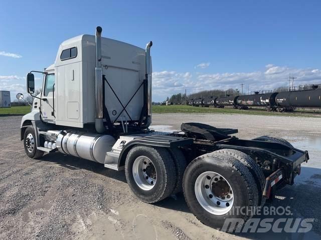 Mack CXU613 Dragbilar
