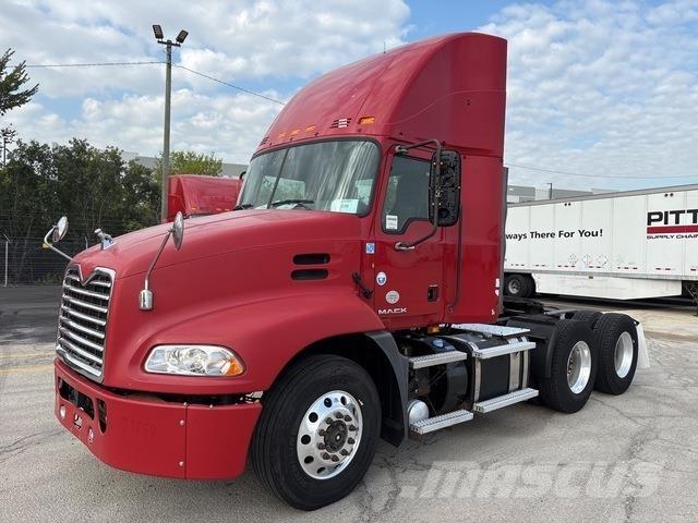 Mack CXU613 Dragbilar