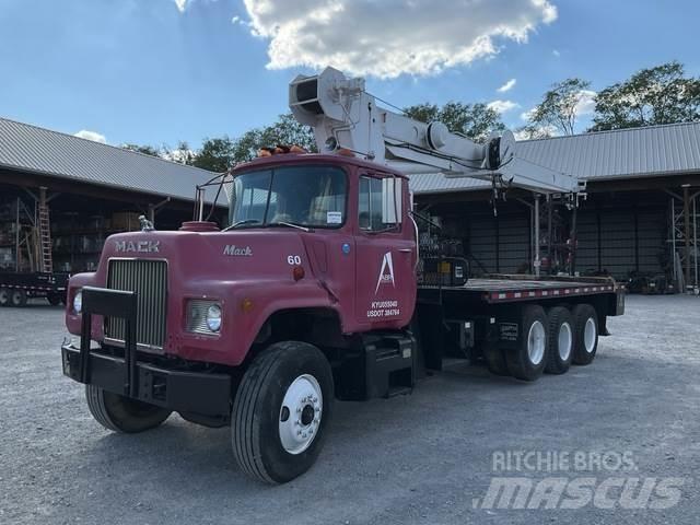 Mack DM686S Övriga bilar