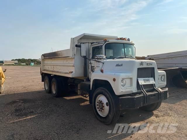 Mack DM686S Tippbilar
