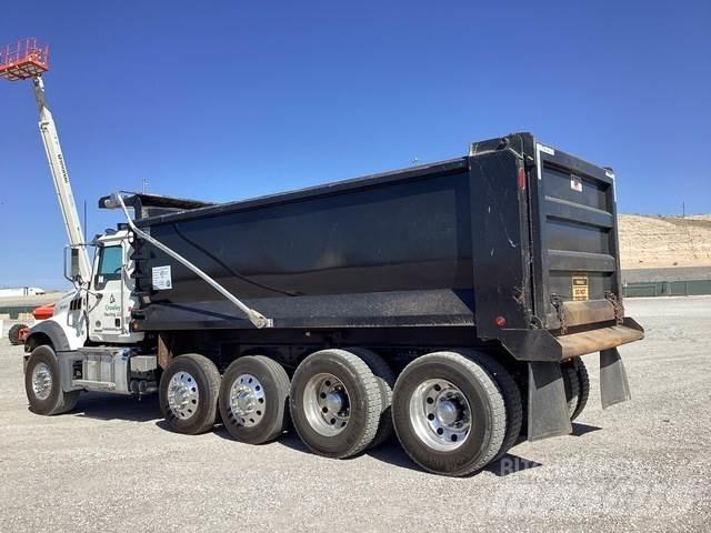 Mack GR104F Tippbilar