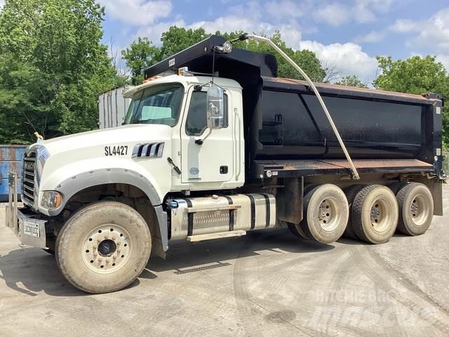 Mack GR64F Tippbilar